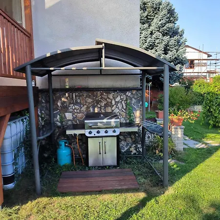 Villa House Of Relax Recany nad Labem